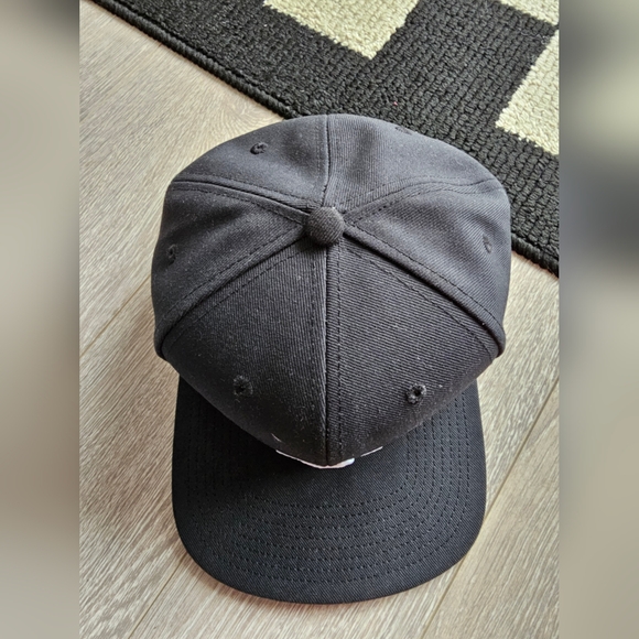 Black Pro Cap by Jordan - Picture 4 of 7